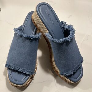 Splendid Domini Denim Blue Wedge NWT size 9